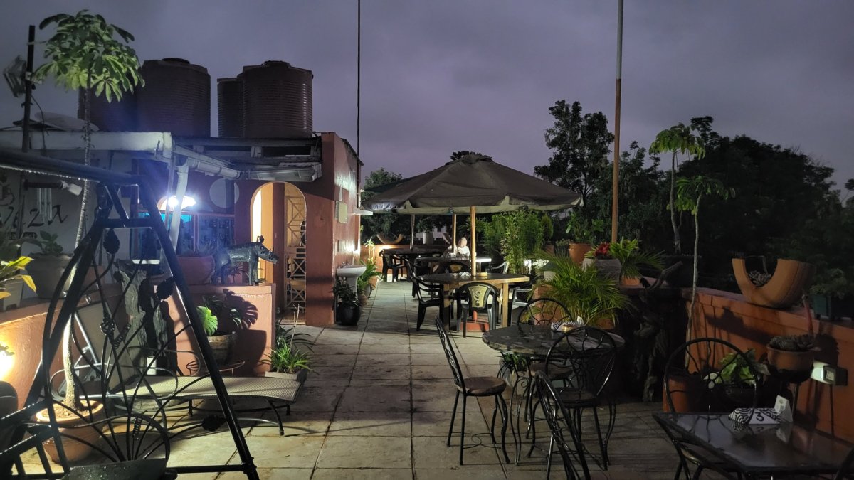 Snídaně na střeše