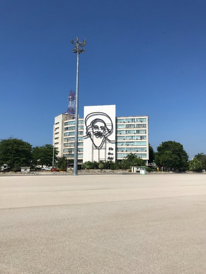 Ale to samozřejmě neznamená, že se nám tu nelíbilo. Kuba je nádherná země, to se nedá slovy ani fotkami popsat. Je to něco, co z