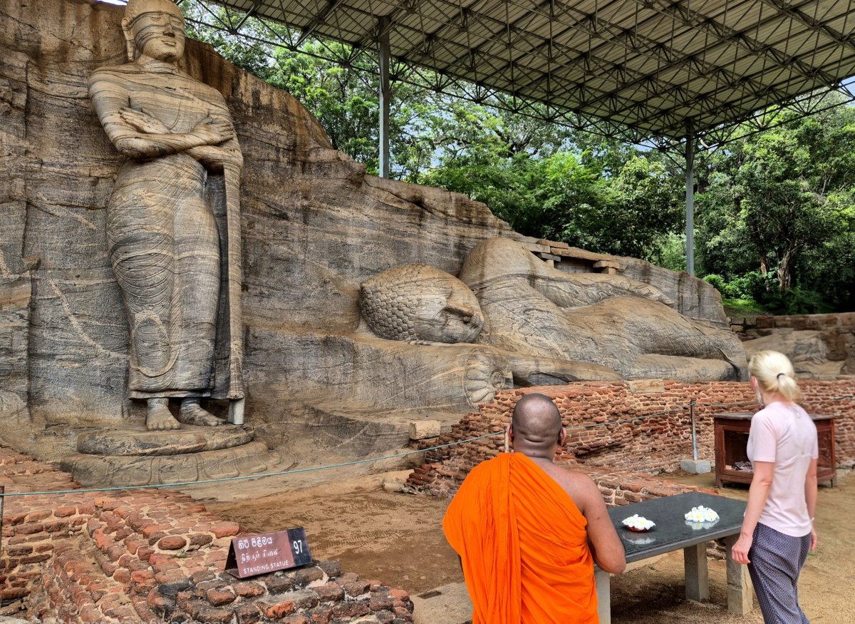 Gal Vihara