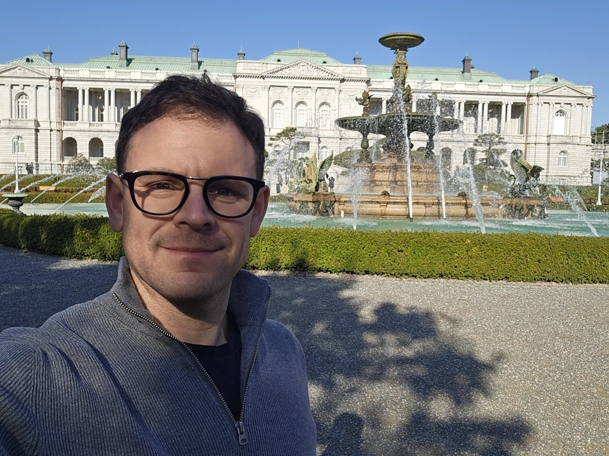 Já před palácem Akasaka