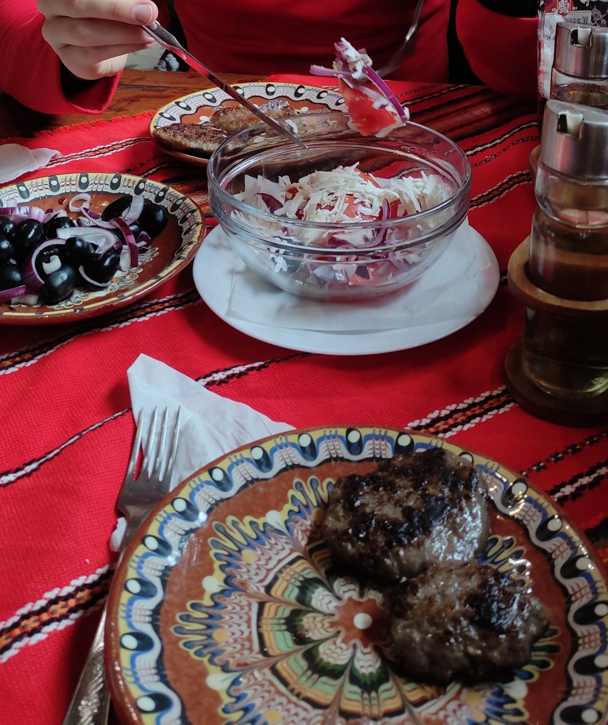 Peshterite - jídlo za v přepočtu 100 Kč