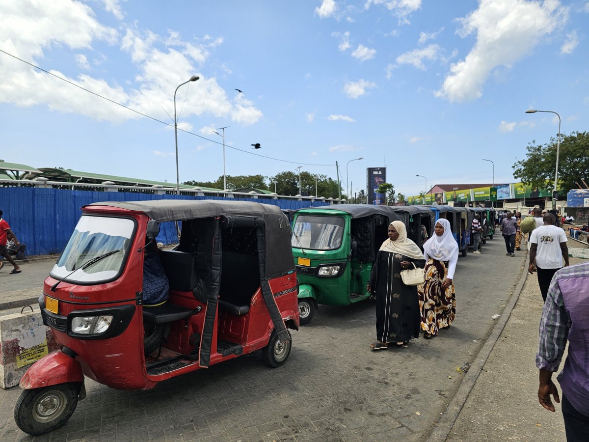 Tuk tuky u Ferry Fish Market