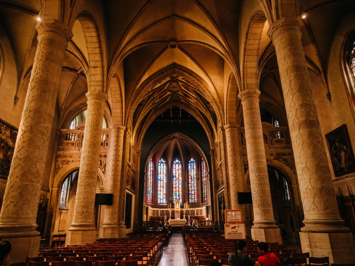 Notre-Dame zevnitř