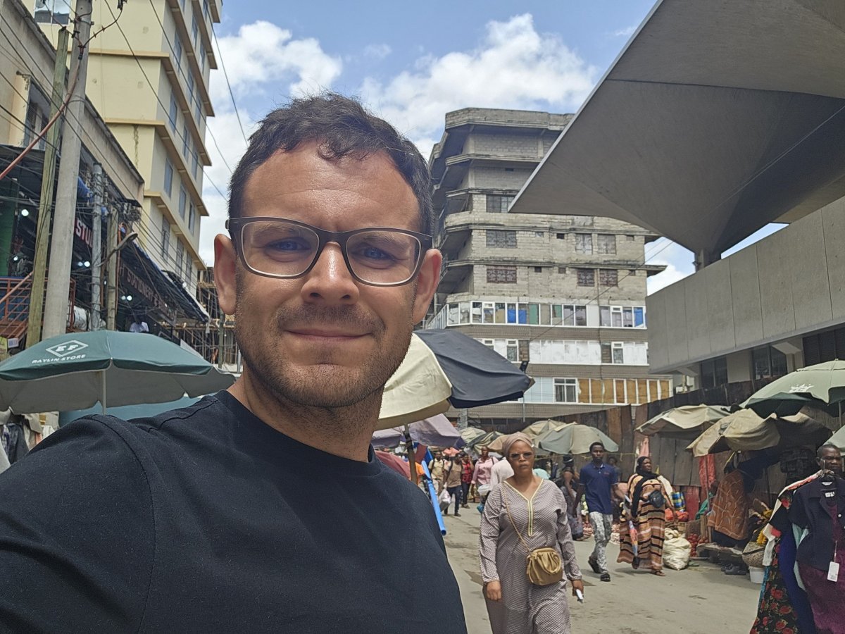 Já na Kariakoo Market