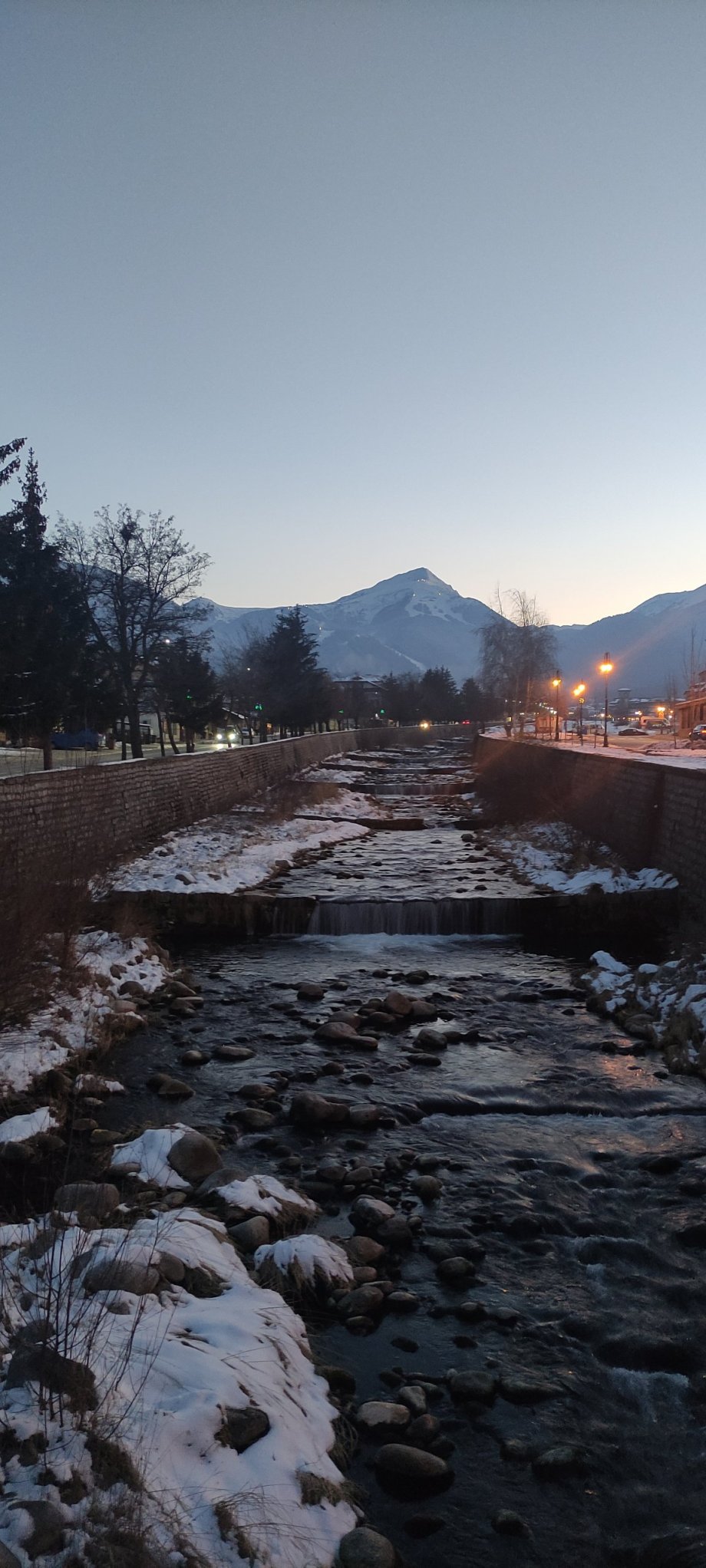Podvečerní výhled na skiareál