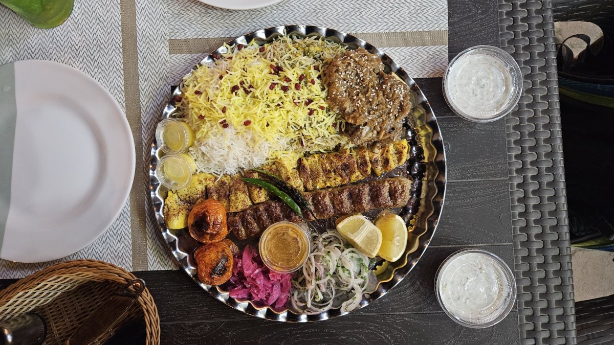 Luxusní íránská večeře