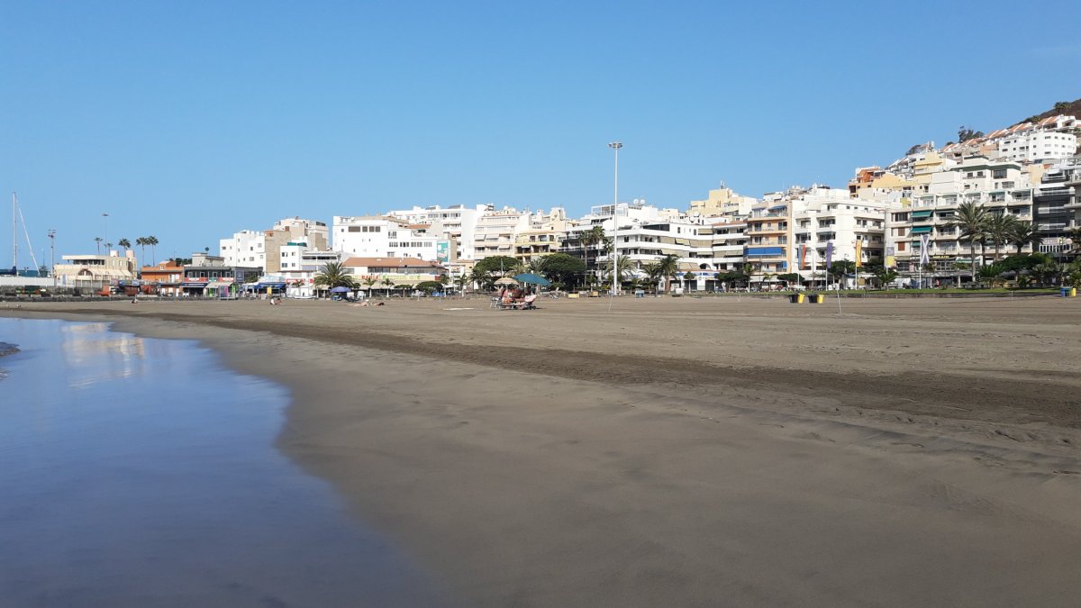 ... a druhá pláž v Los Cristianos