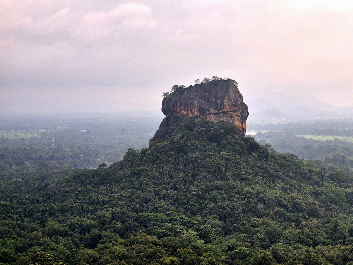 Výhledy z Pidurangaly