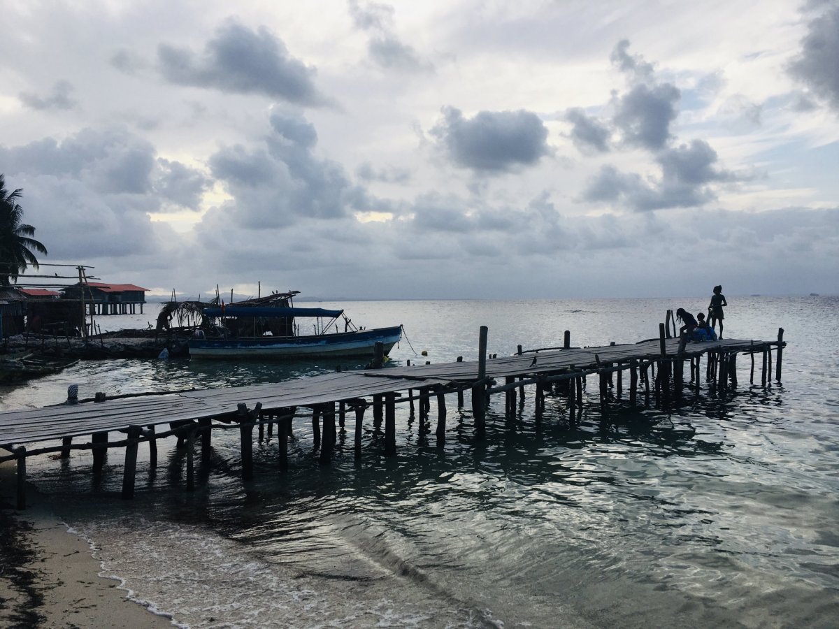 Začíná se stmívat