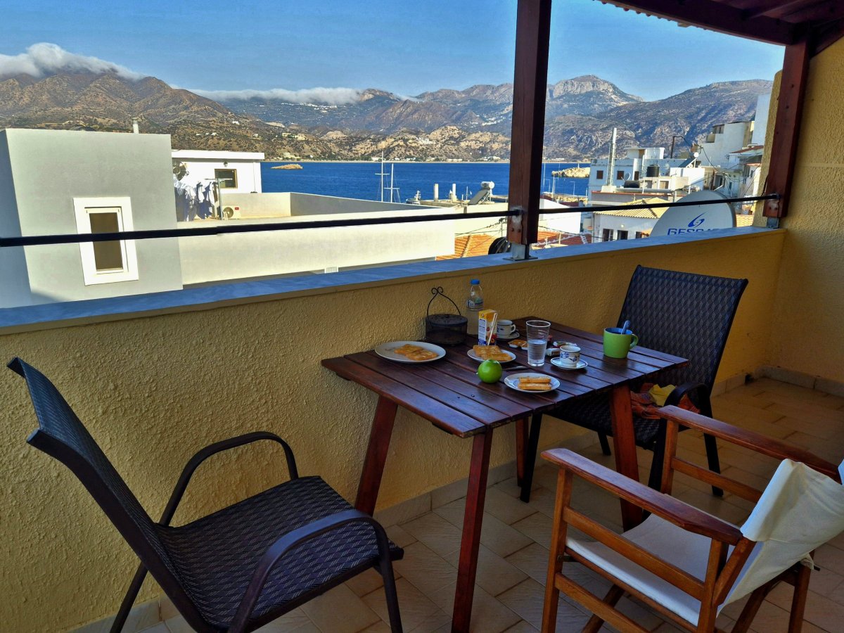 Snídaně na horní terase