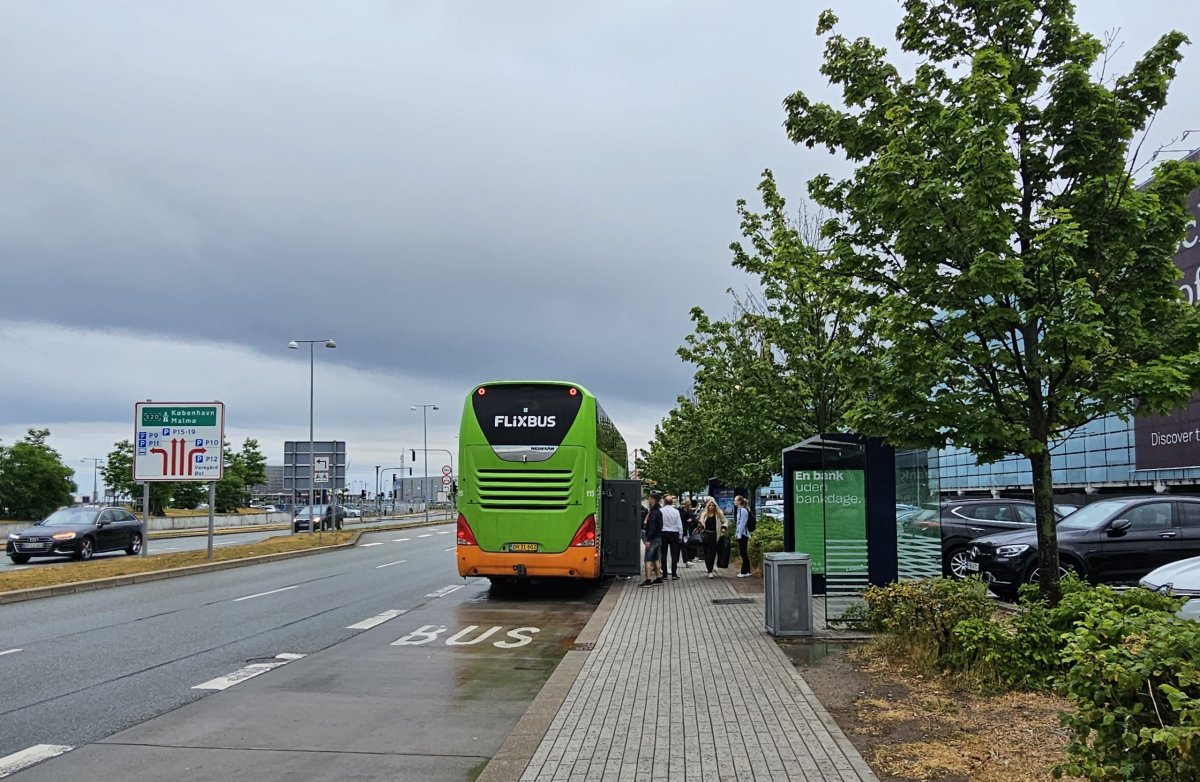 Zastávka dálkových autobusů