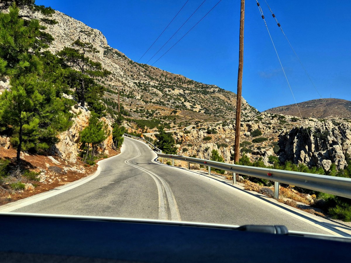 Cesta do městečka Olympos