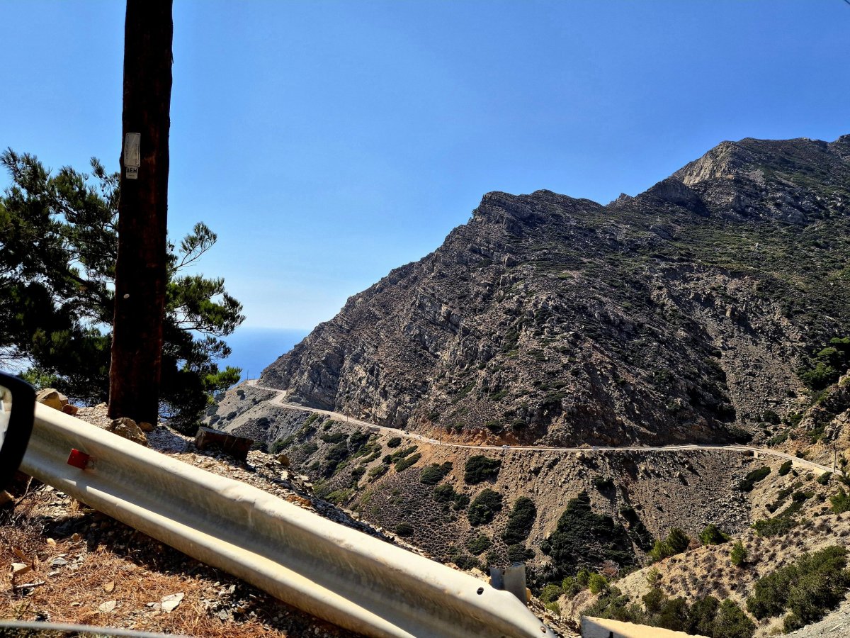 Cesta do městečka Olympos