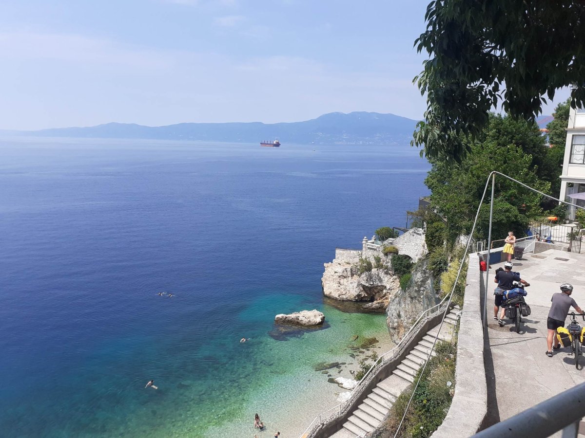 nezapomeňte potápěčské brýle