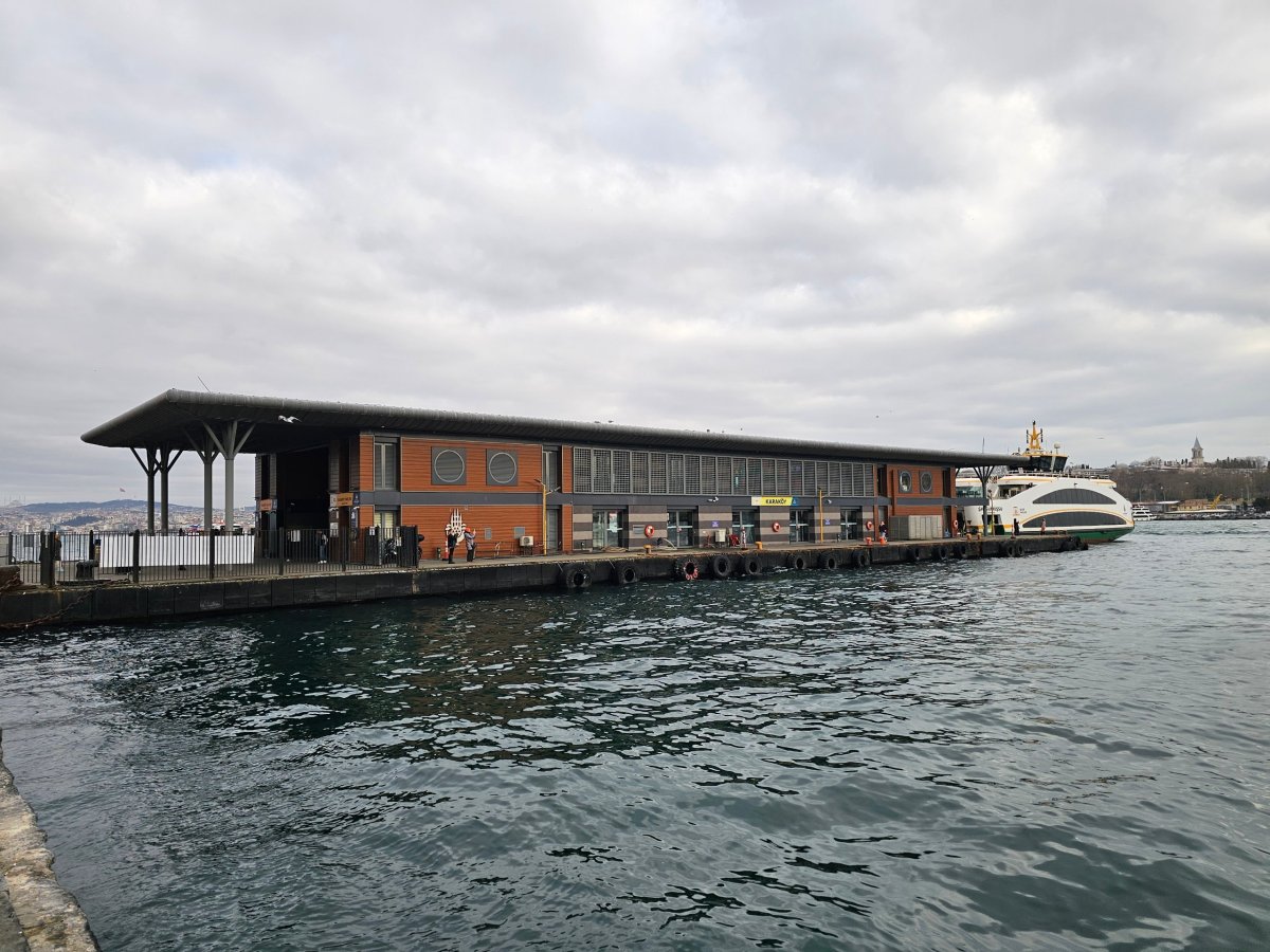 Přístaviště trajektů Karaköy