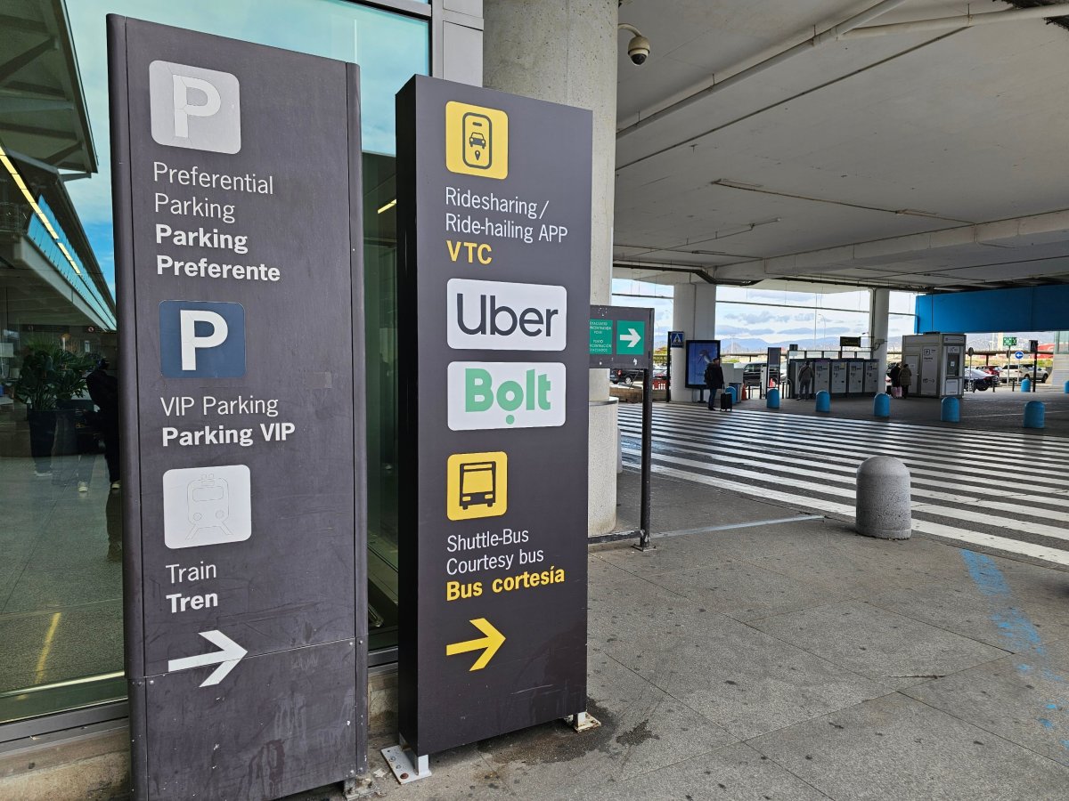 Směr ke stanovištím Uber a Bolt