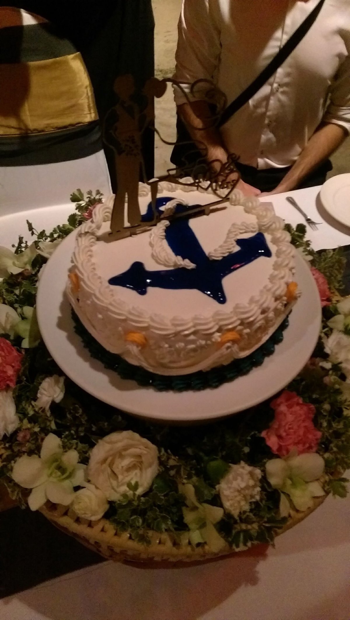 Svatební dort chutnal lépe než vypadal