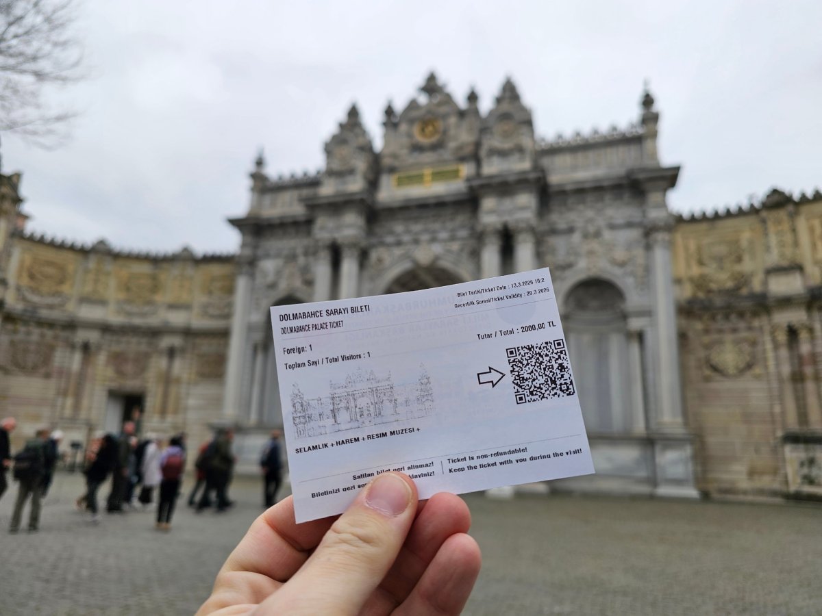 Hlavní vstup palác Dolmabahce
