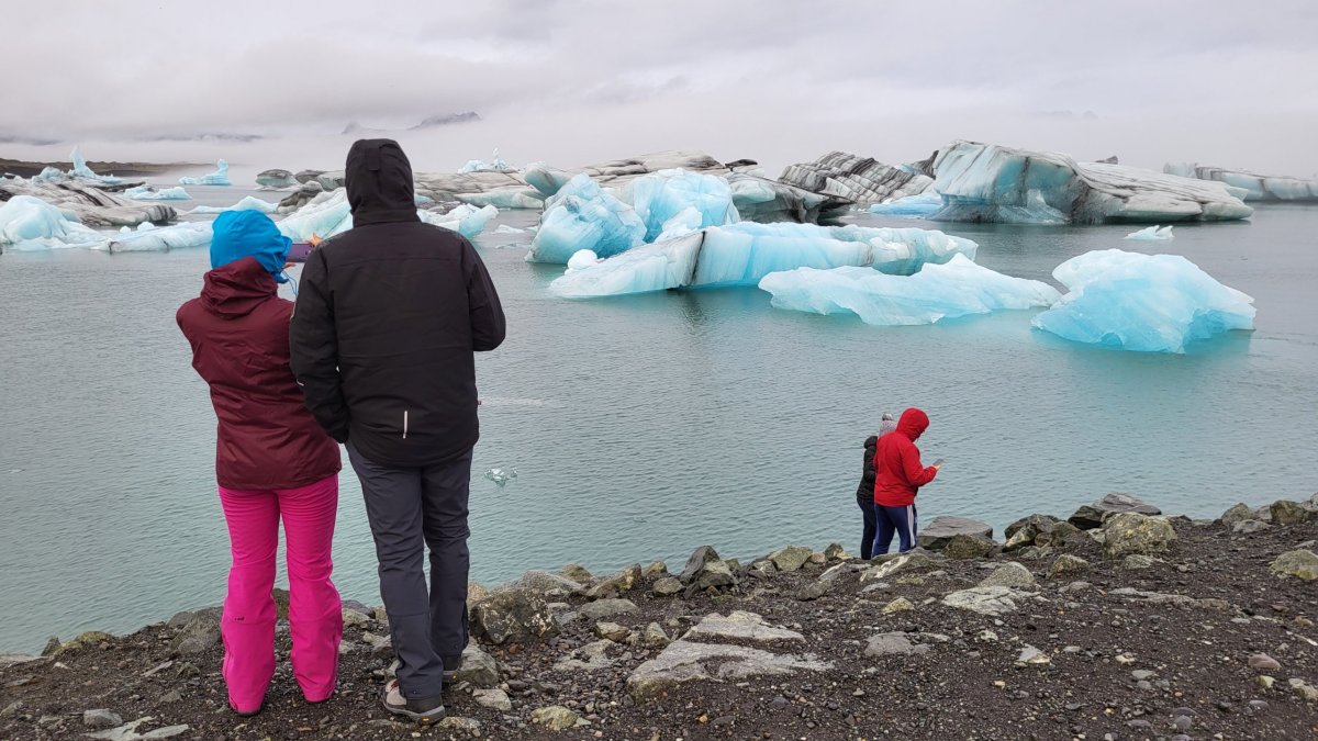 Pod největším ledovcem na Islandu!