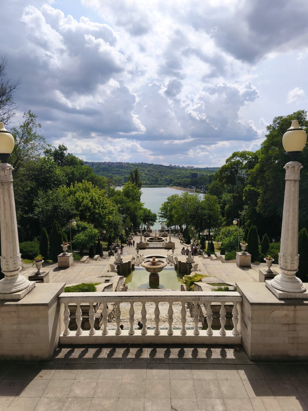 pohled na Údolí mlýnů z Rotundy