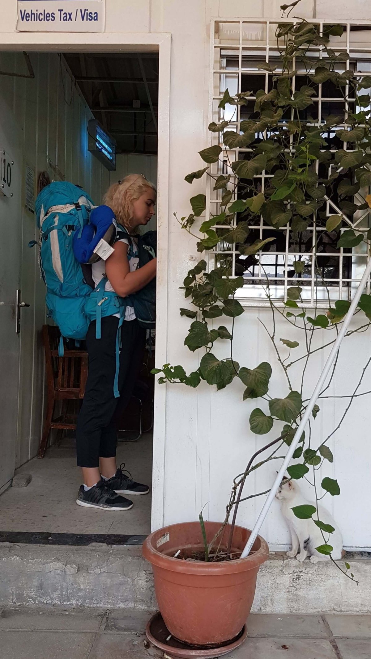 do as this tourist - show your Jordan pass, get a stamp and off you go