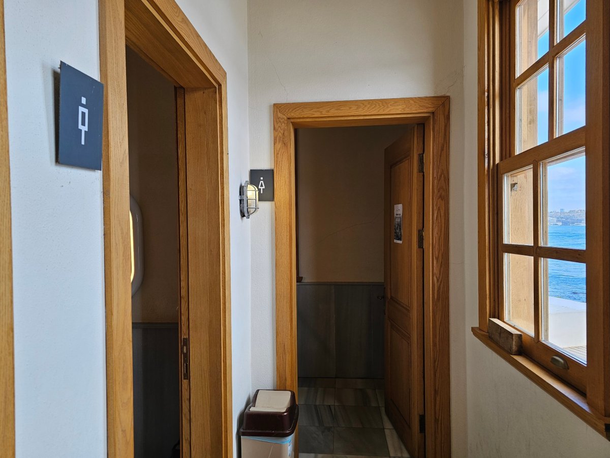 Veřejné toalety zdarma na Dívčí věži