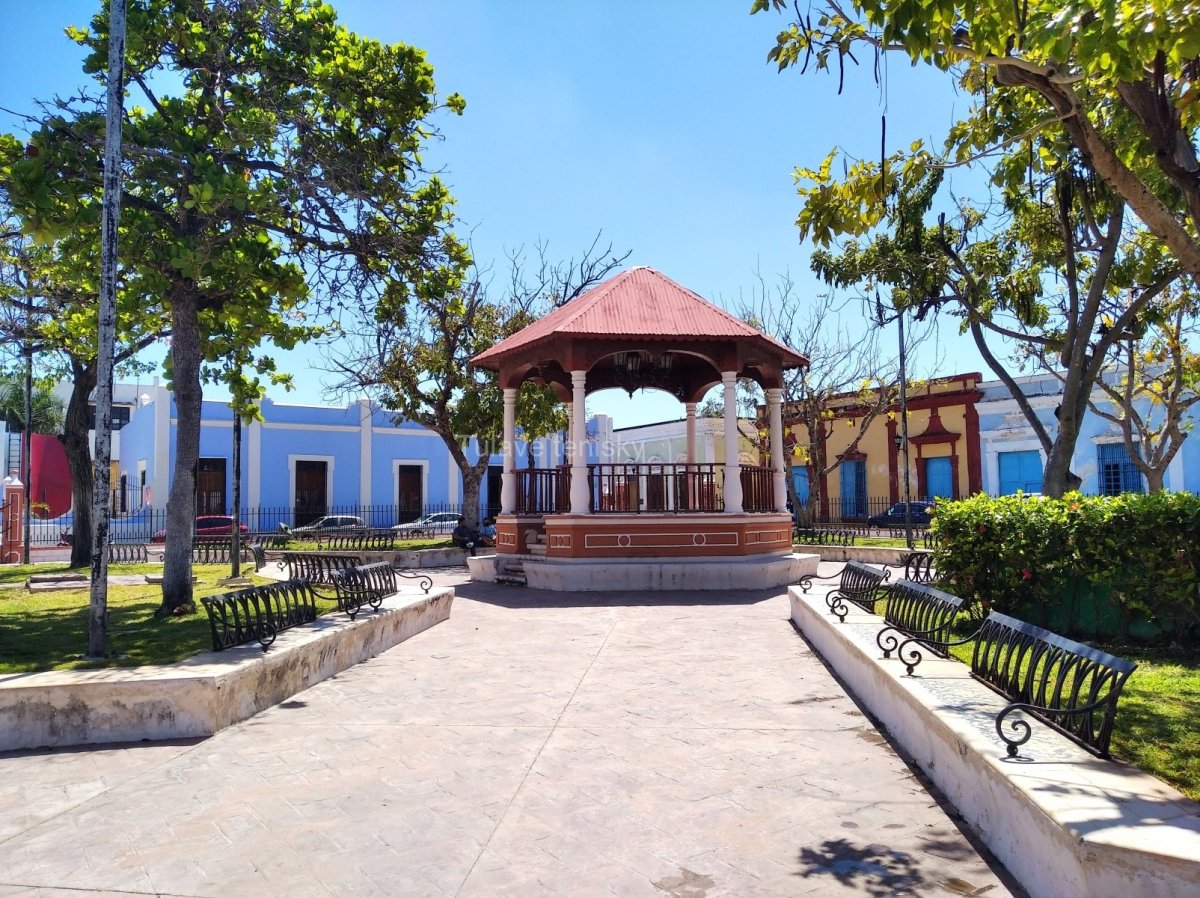 Altánok na námestí