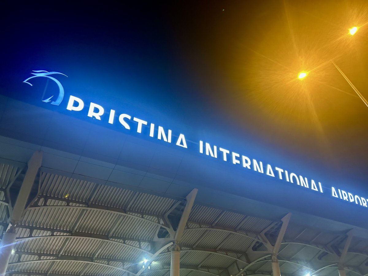 Priština airport. Kde se plní sny...