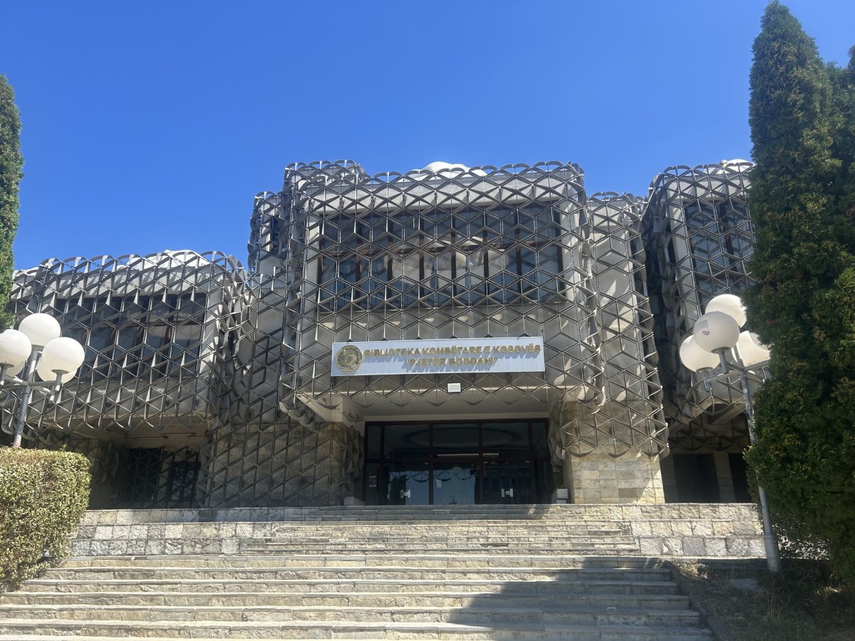 Prištinské Karolinum.