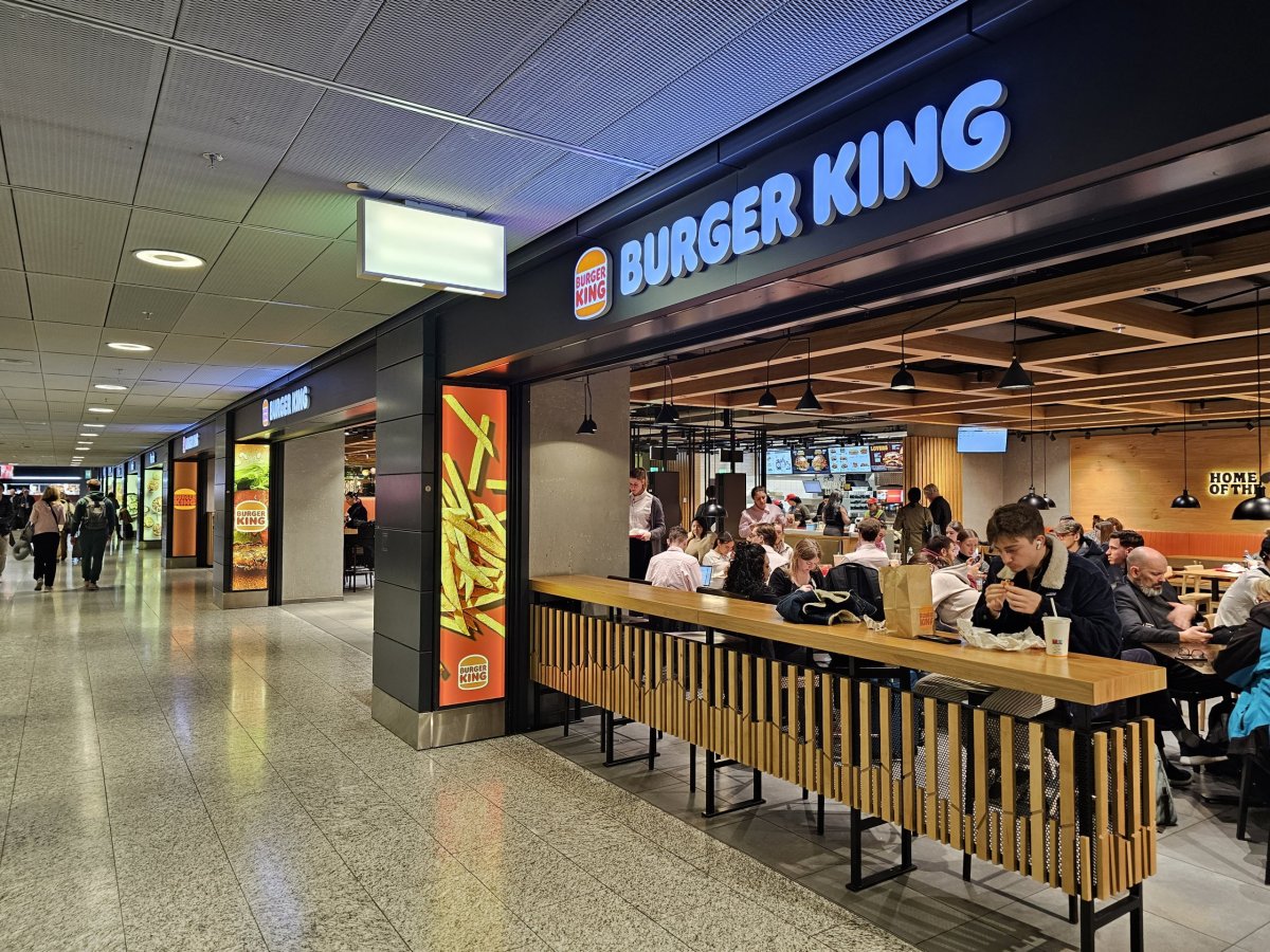 Food Court, Burger King (tranzitní zóna)