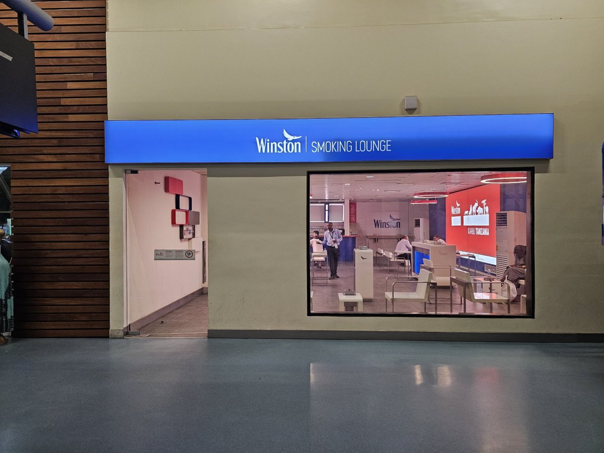 Kuřárna, terminál 3, tranzitní část