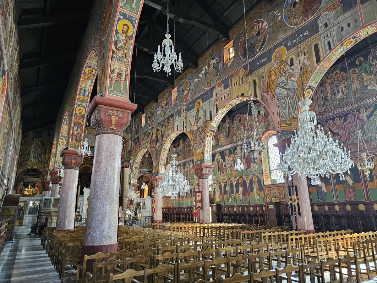 Kostel Evangelismos, interiér