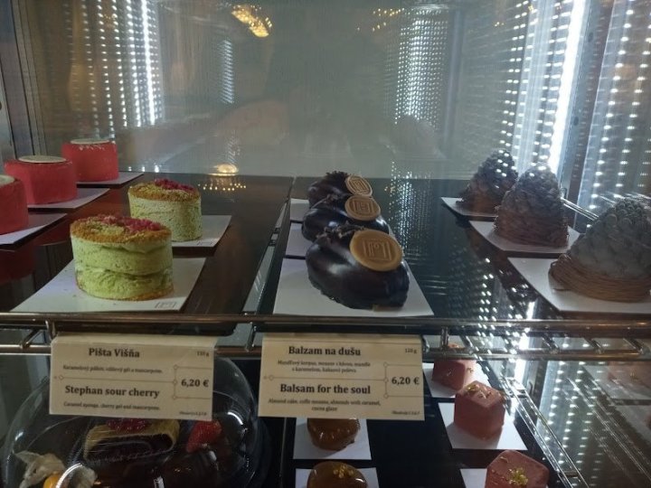 Kaviareň Sisi Tatr.Lomnica