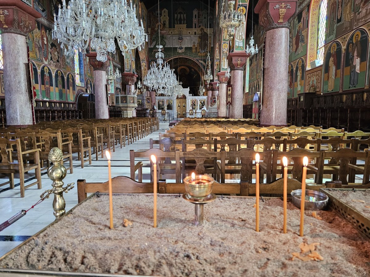 Kostel Evangelismos, interiér