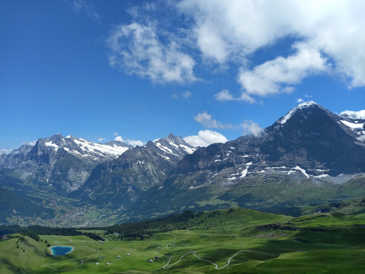 Mannlichen - Grindelwald + Wetterhorn (3692 m.n.m) + Schreckhorn (4078 m.n.m.) + Eiger (3970 m.n.m.) 