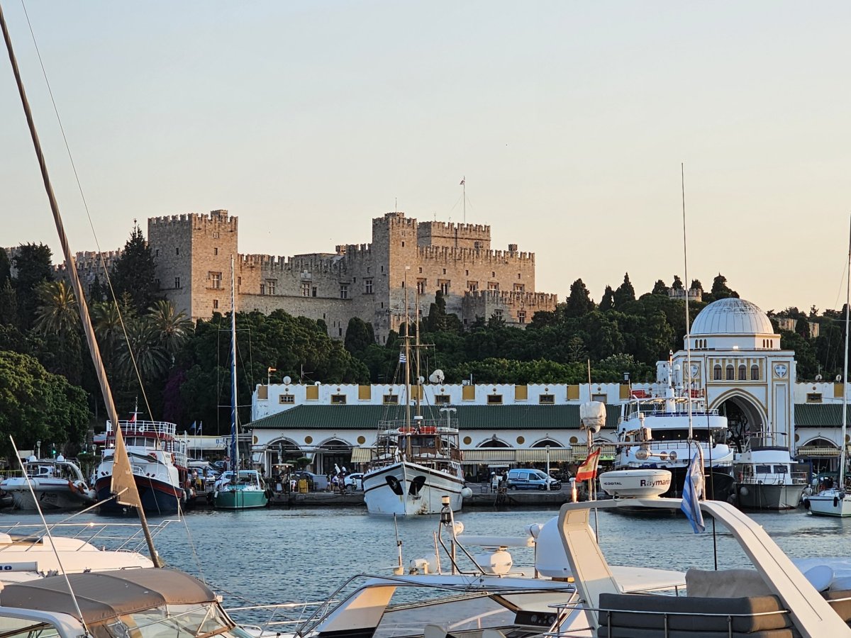 Přístav a Staré město