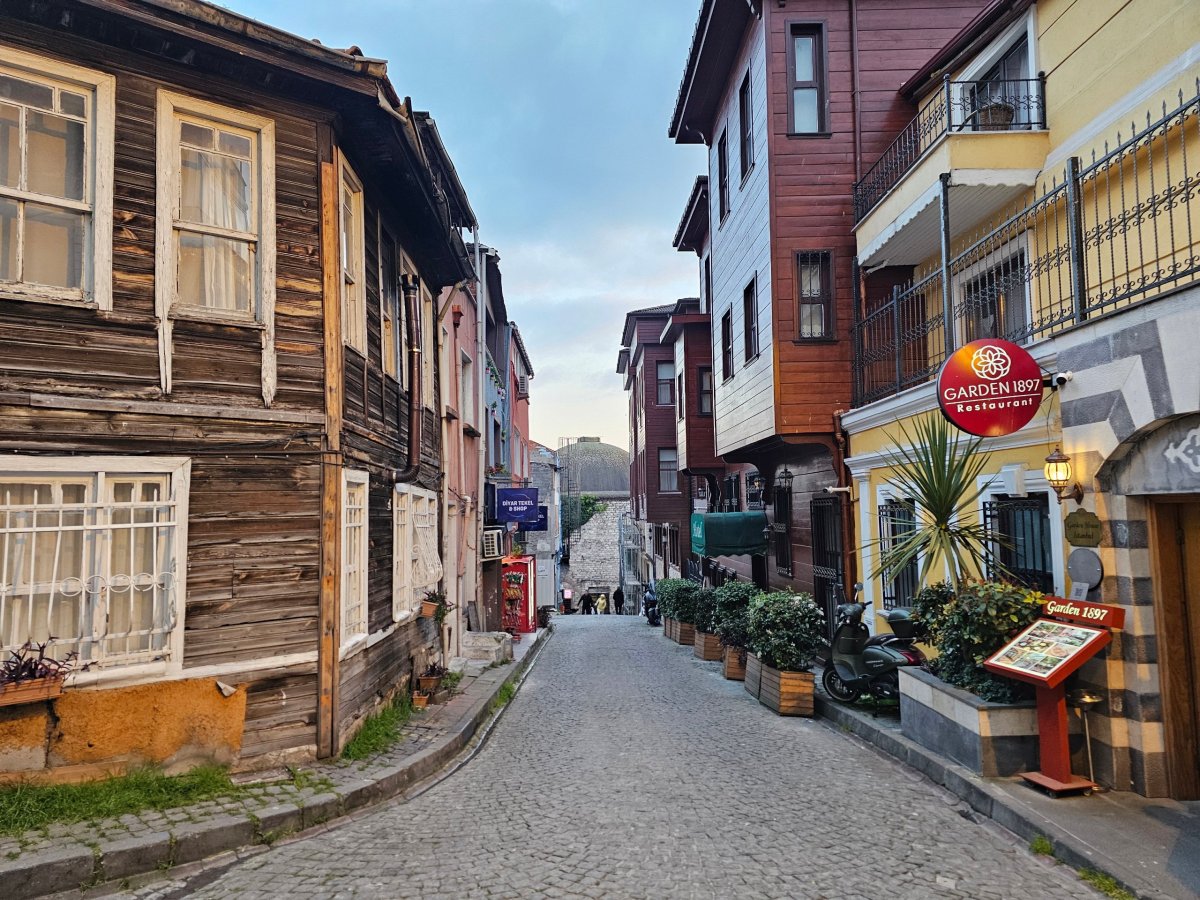 Uličky čtvrti Sultanahmet