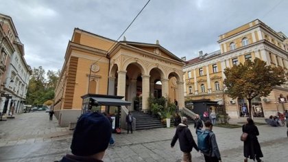 Tohle není divadlo, ale tržnice