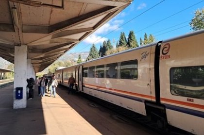 Příjezd do prosluněného Mostaru