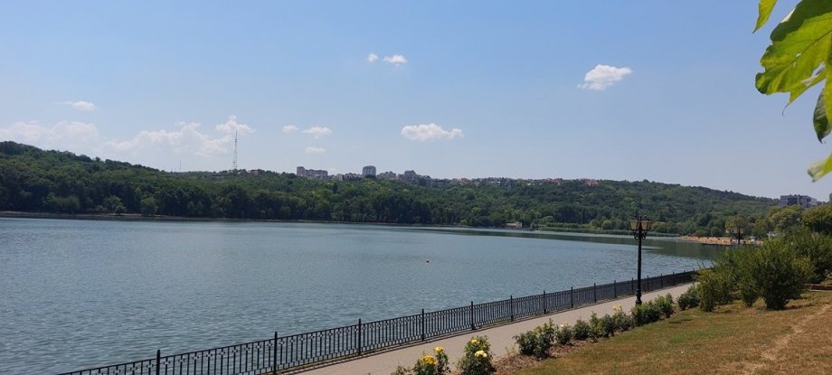 Jedna z vodních ploch v Kišiněvě