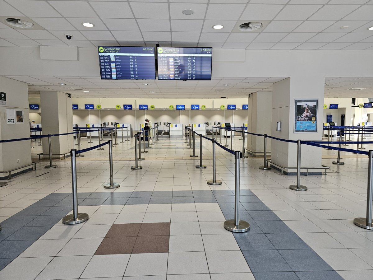 Odletová hala terminálu 1