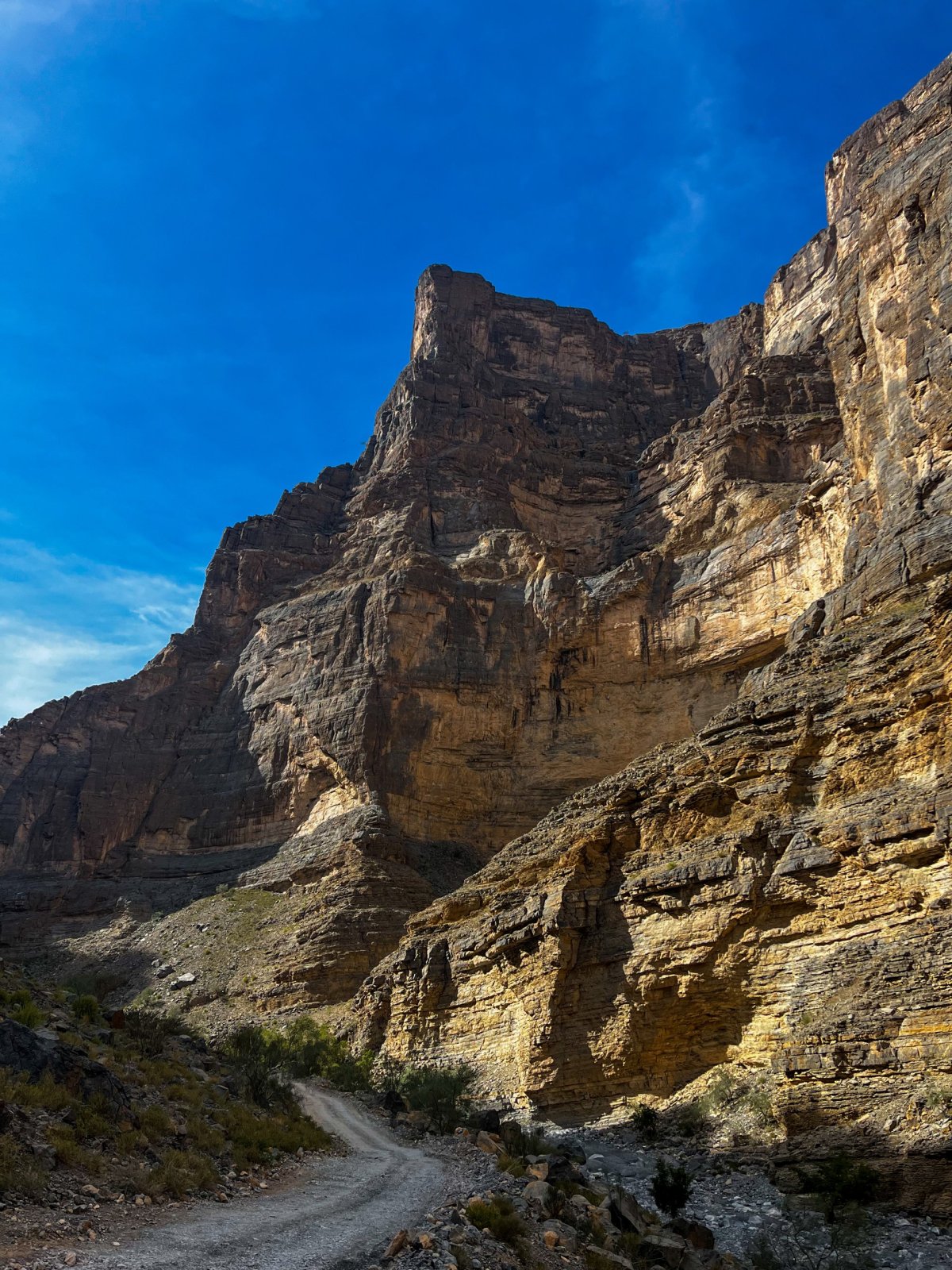 ománský Grand Canyon zespod 