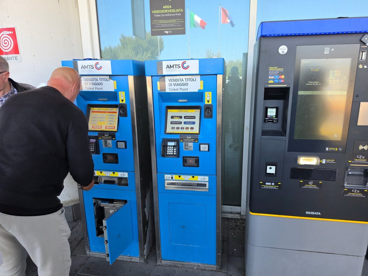 Automaty na jízdenky - Alibus