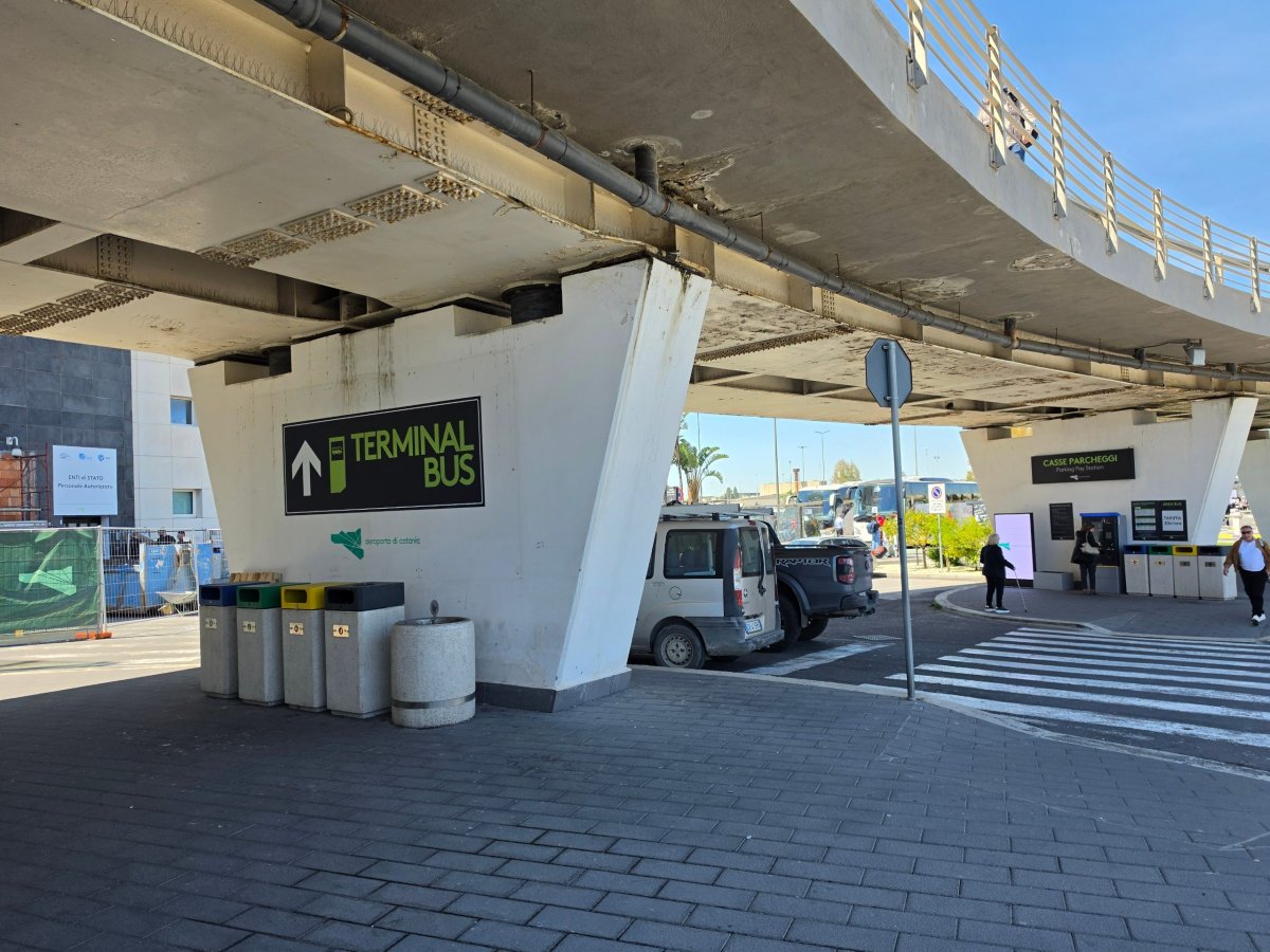 Cesta k autobusovému terminálu