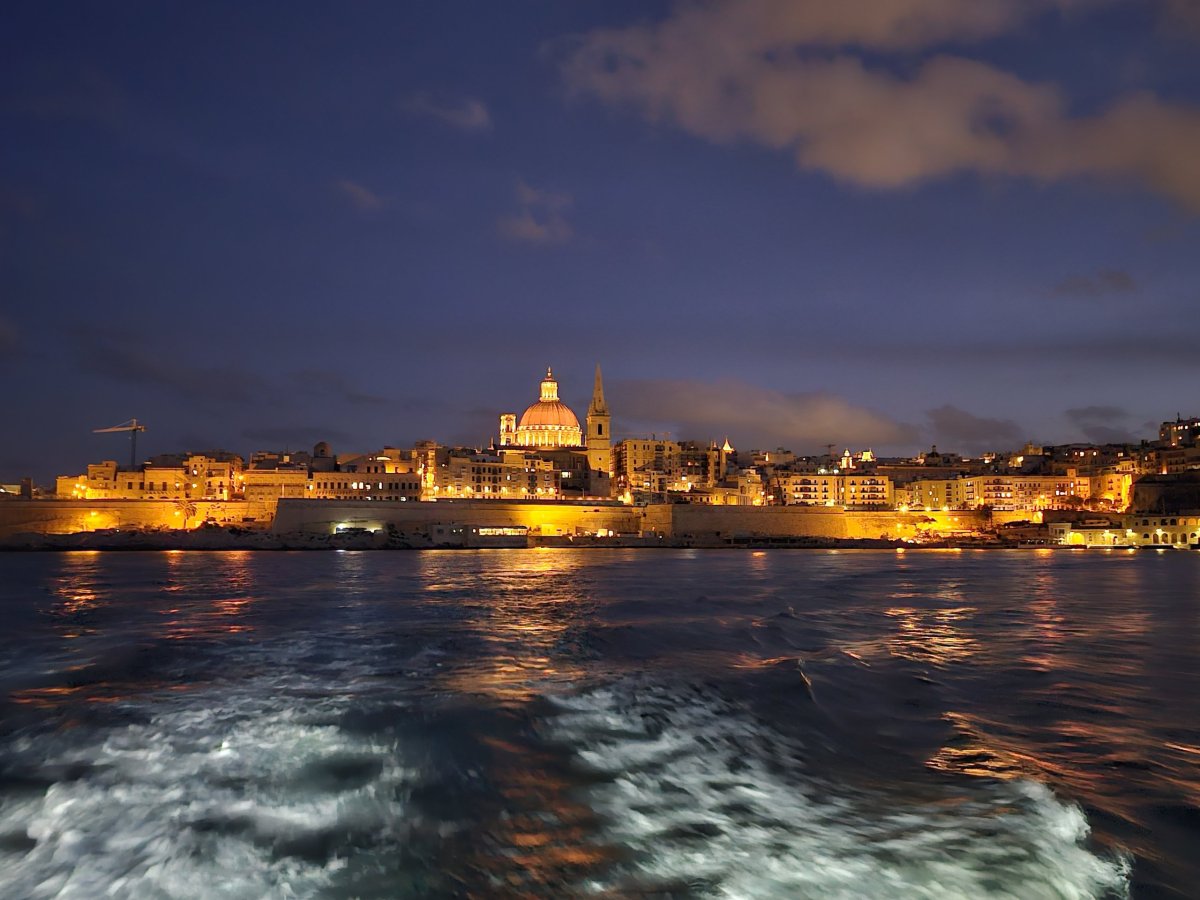 Výhled z trajektu Valletta - Sliema