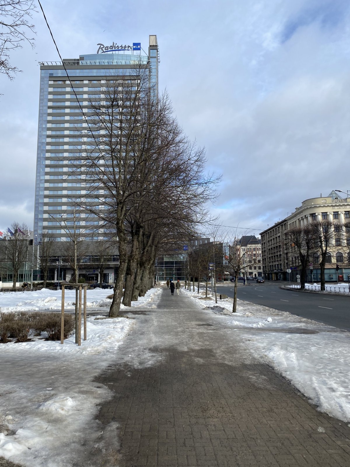 Cesta k muzeu KGB vedla kolem hotelu Radisson