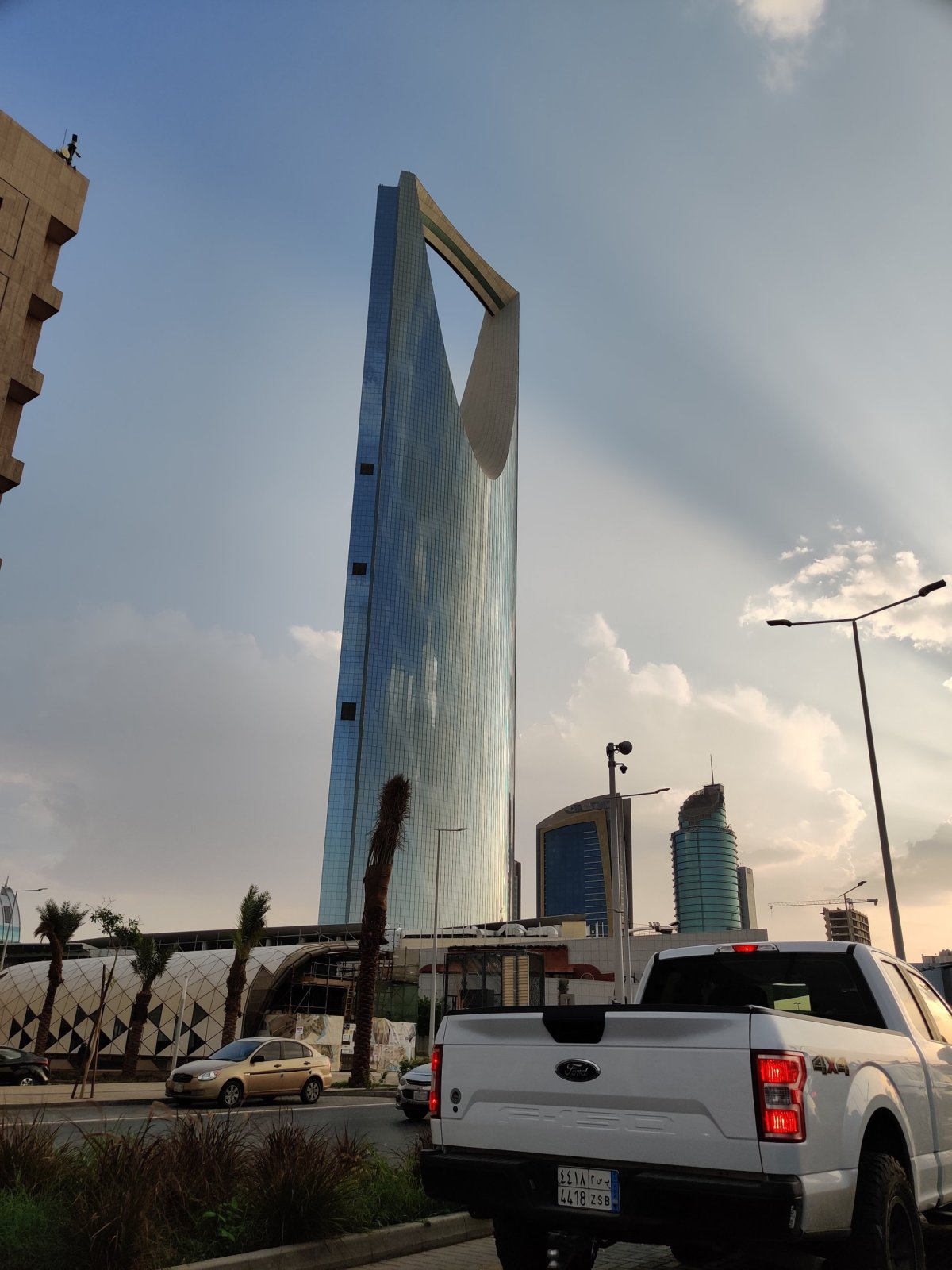 Otvírák na nealkoholické pivo aneb nejvyšší budova KSA