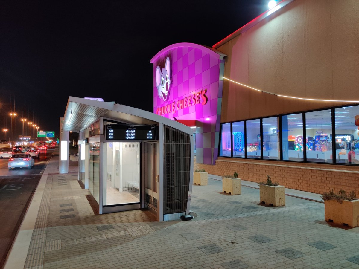 Klimatizovaná zastávka na bus