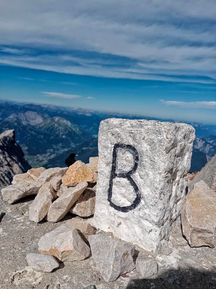 Hraniční kámen Bavorska tam nahoře 