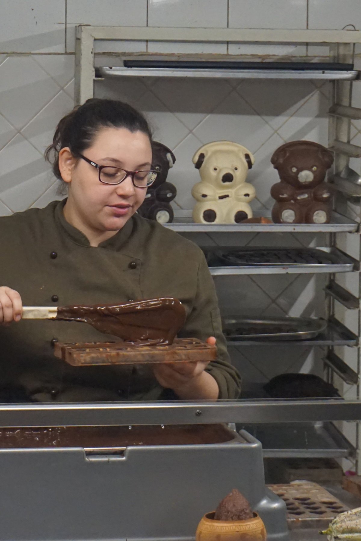 Výroba pralinek v muzeu čokolády